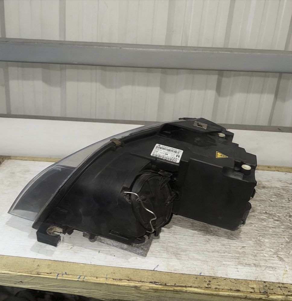 Комплект фарове биксенон Audi A3 8p А3 8п bixenon xenon