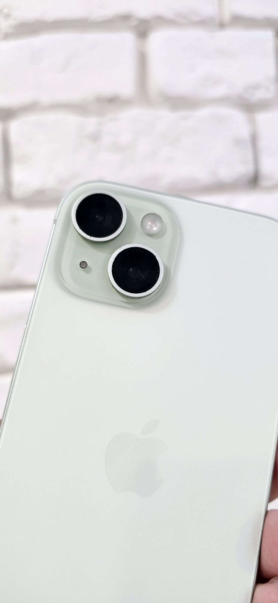 iPhone 15 128GB green 88%