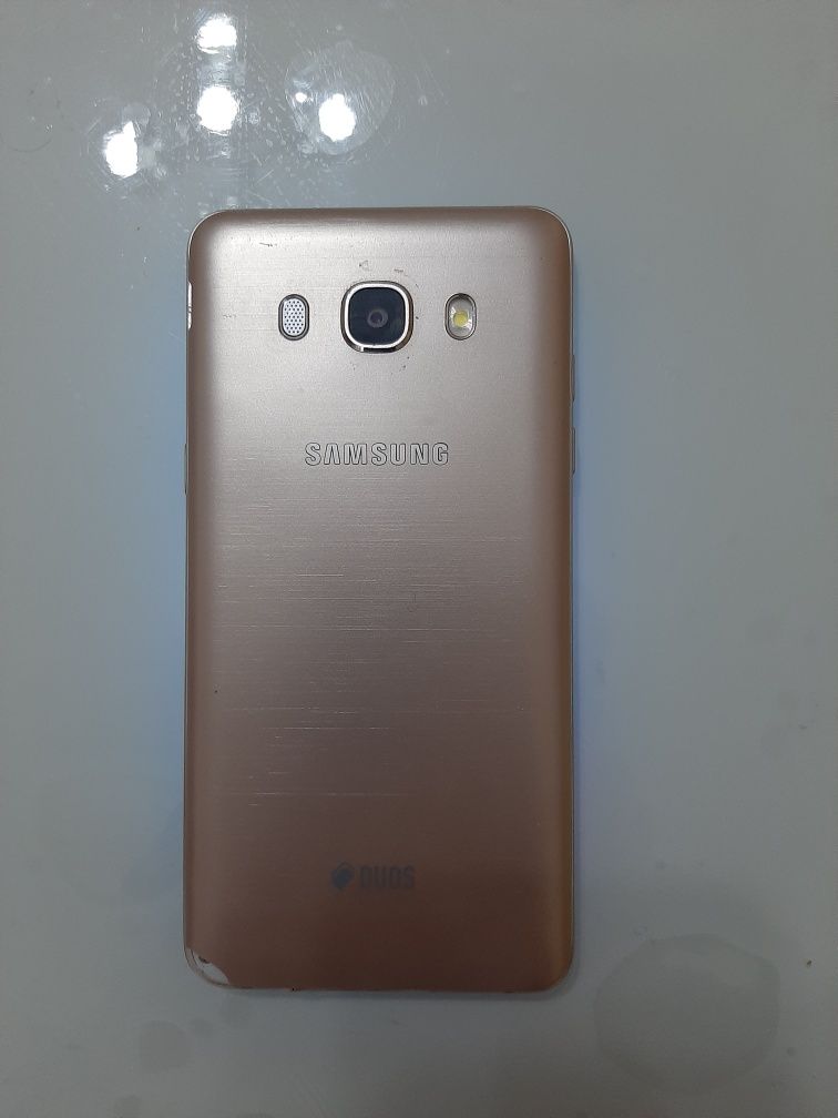 Продам Samsung J5