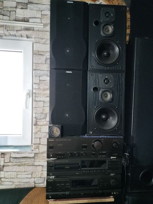 Boxe / amplificatoare / sisteme audio de Luxe.