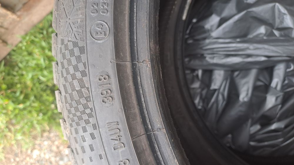 2 Броя Зимни гуми Continental wintercontact  TS 860 S размер 235/40/19