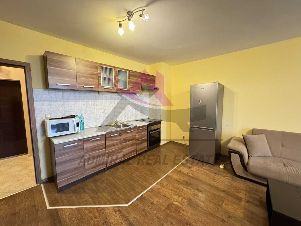 Дава се под наем Двустаен апартамент в Варна, Виница - 80 кв.м за 375 € - Снимка #1