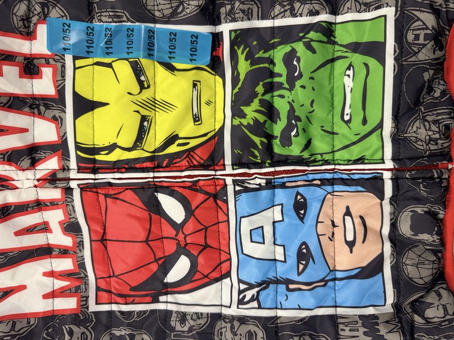 Двухстороняя куртка Marvel