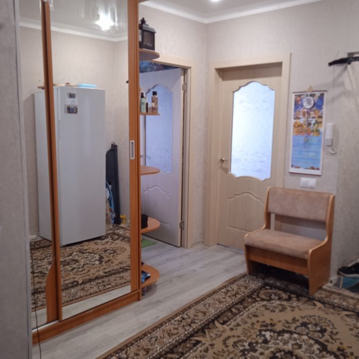 Продам шкаф в прихожую