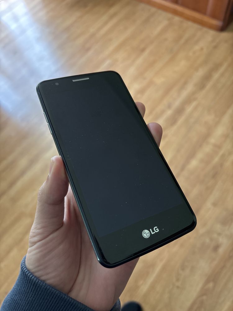 LG K8, в отличном состоянии