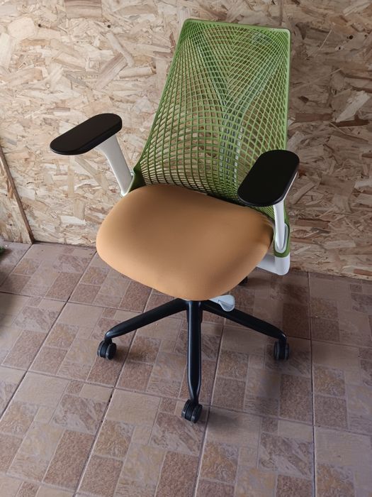 Herman Miller Saly chair
