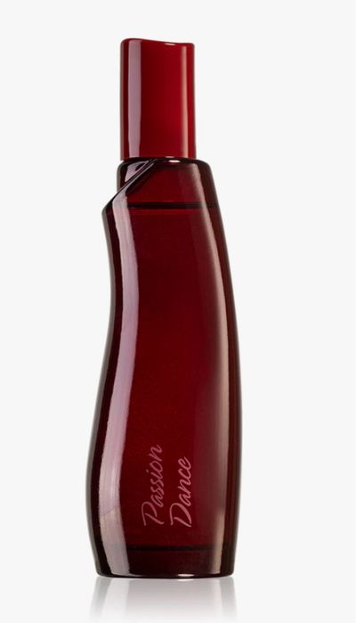 Vand parfum Pur Blanca si Passion Dance