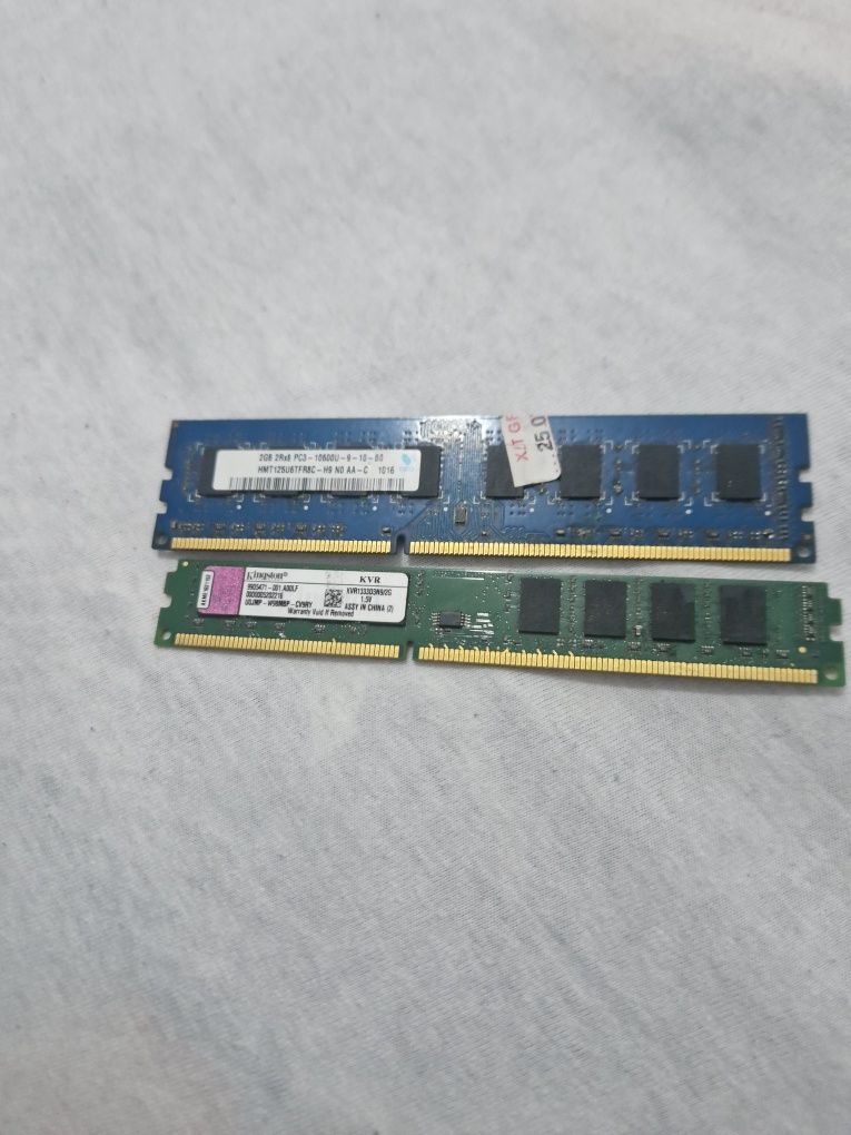 Vând x2 placi ram