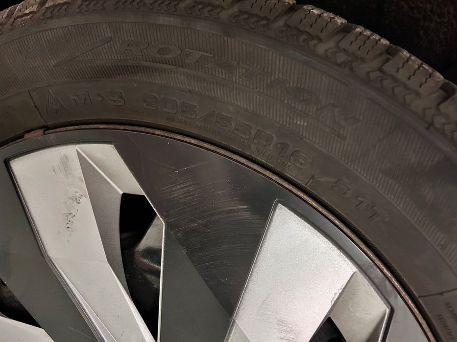 Anvelope iarna 205/55 R16 T91