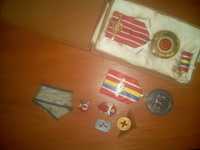 Medalii si insigne din perioada comunista