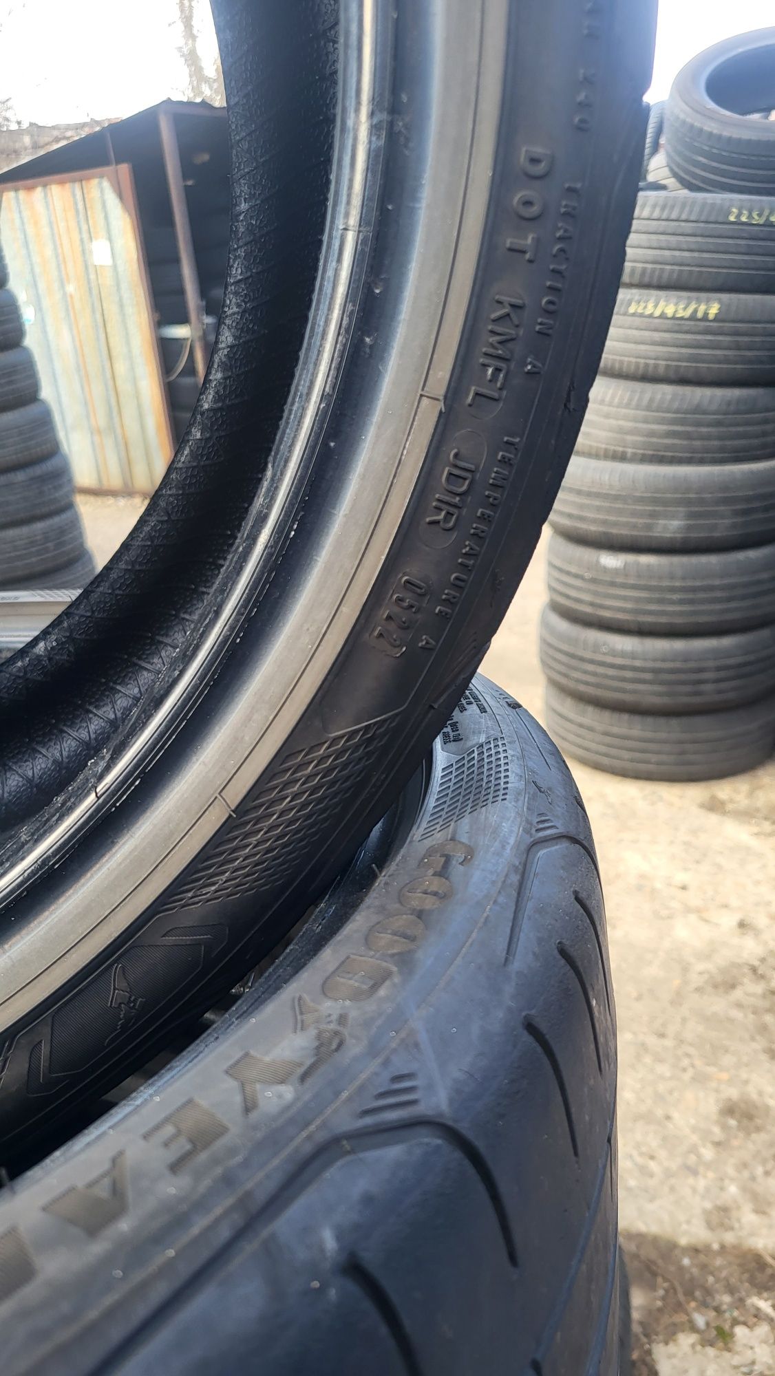 2бр. 285 30 21 Goodyear летни.