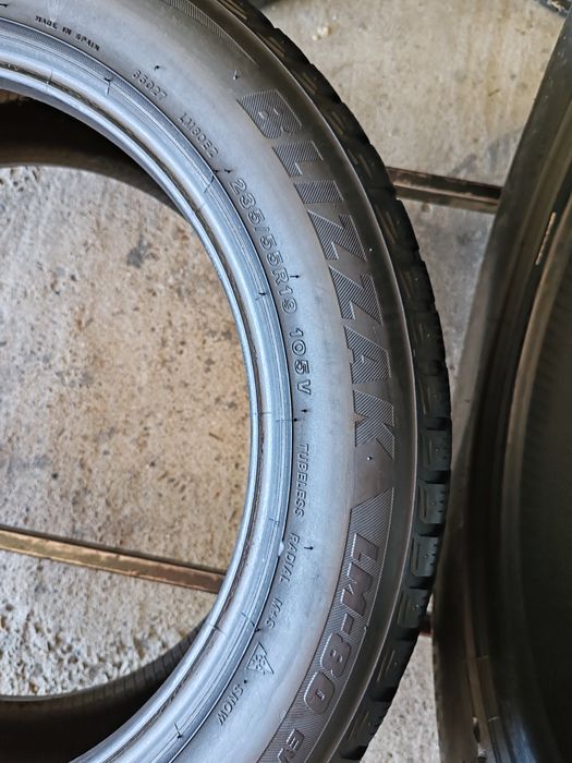 2 cauciucuri 235 55 19