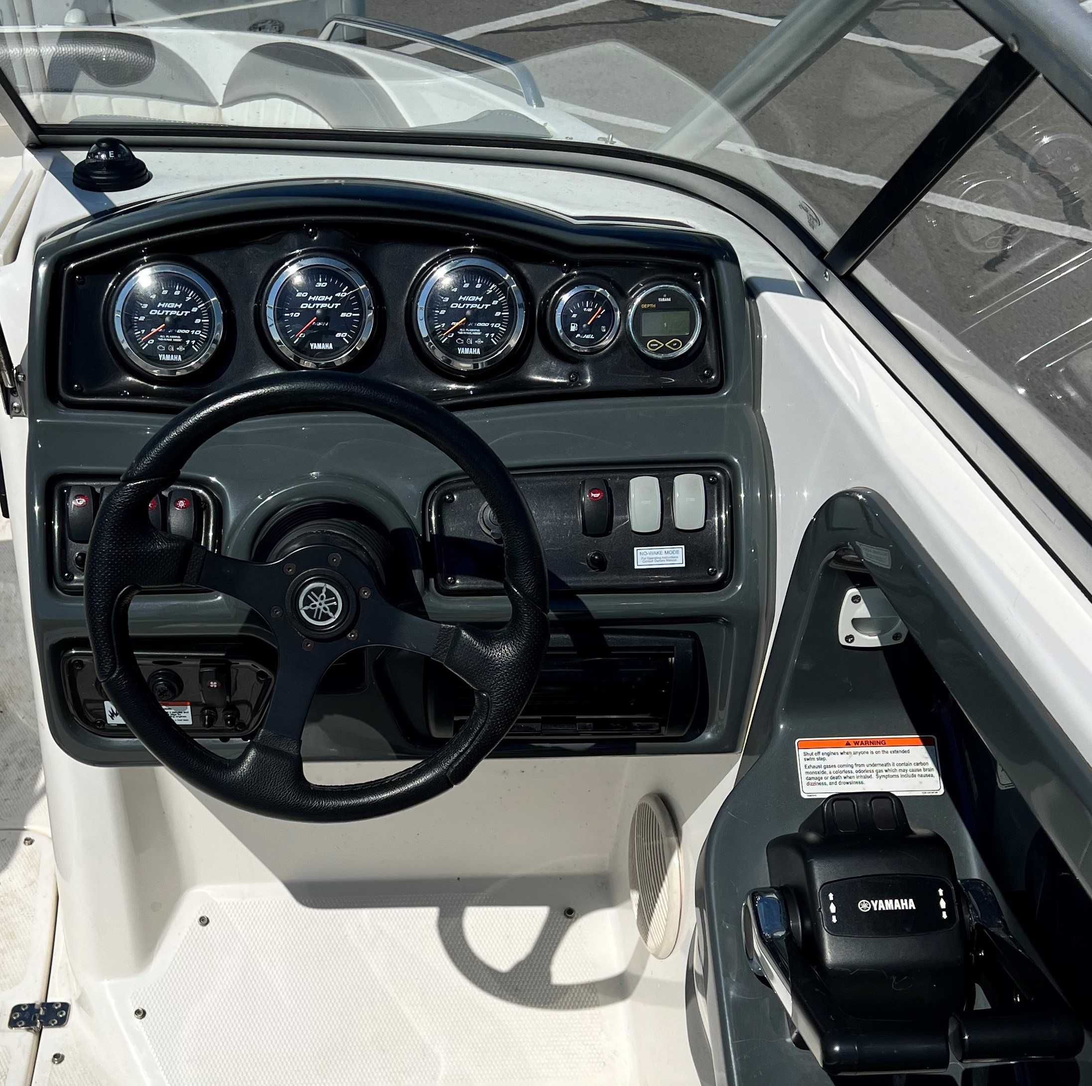 Jetboat YAMAHA AR230 - Ambarcatiune / Barca cu motor - accept schimb