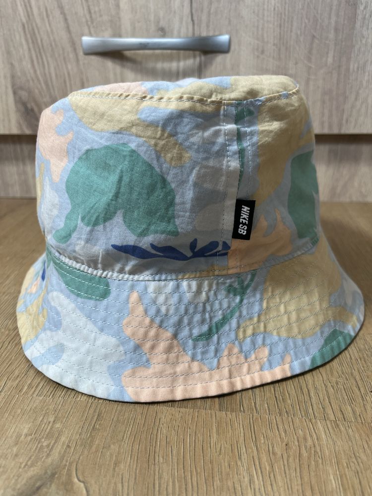 Nike SB,,Karl Kani,Pleasures шапки