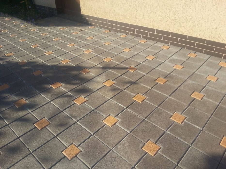 Fabricam pavaje si pavele model solzi antiderapant pentru gradina tera