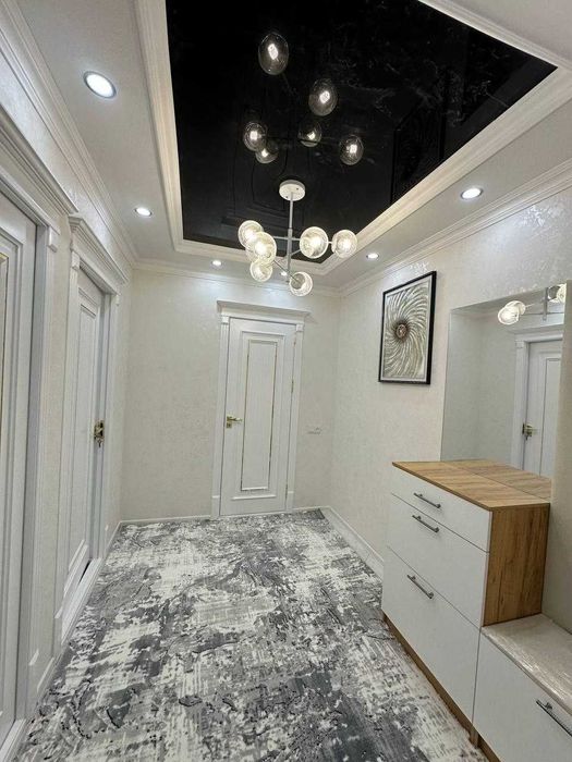 2 хонали полуподвалда жойлашган арзон квартира сотилади