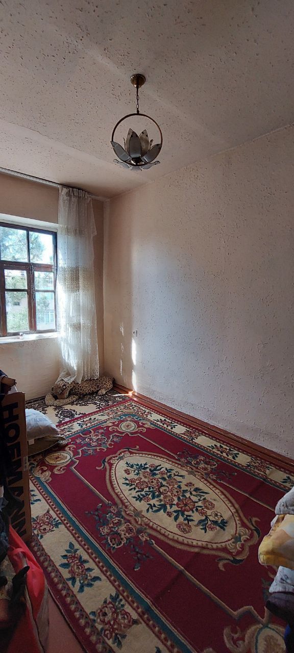 Продается 3-х комнатная квартира в городе Янгиюле.
