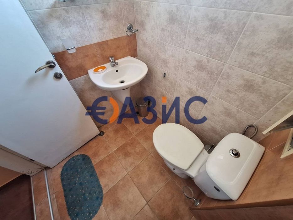 Продава се Едностаен апартамент в к.к. Слънчев бряг - 42 кв.м за 1131 €/кв.м - Снимка #8
