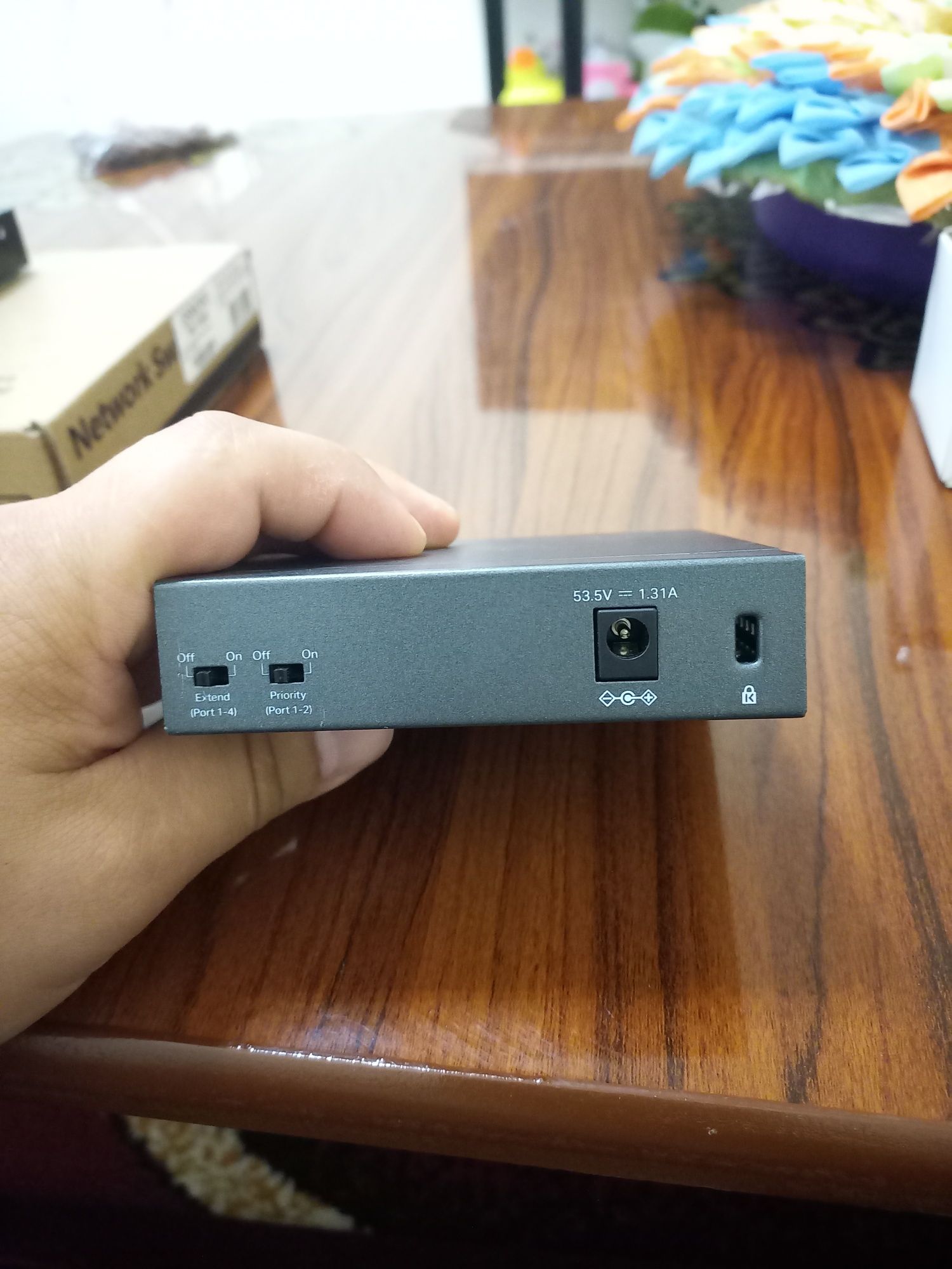 tp-link switch 5 port 100Mbps rezlik