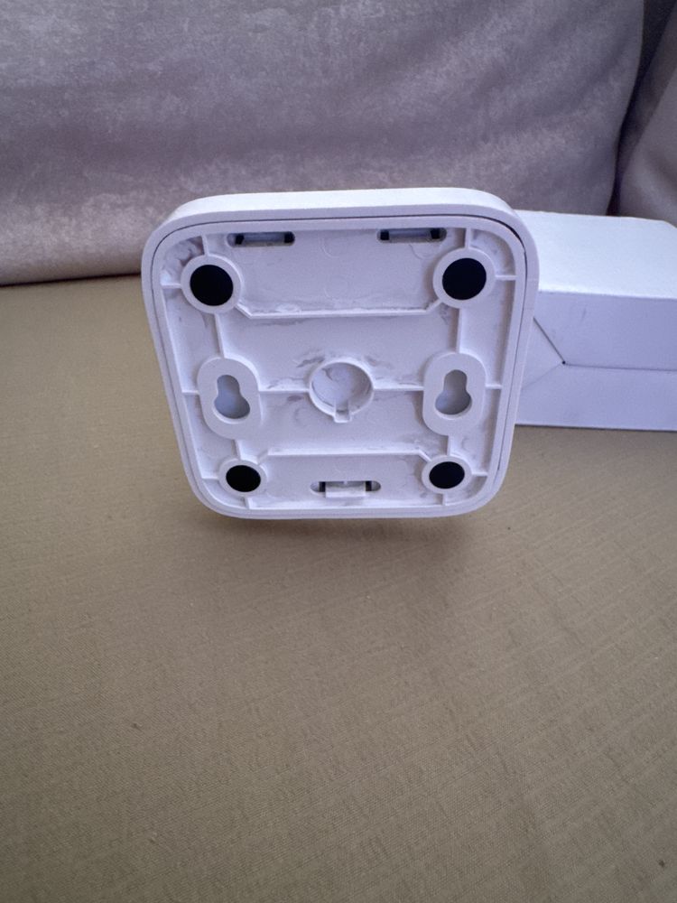 IP камера Hikvision DS-2CD2443G0-IW