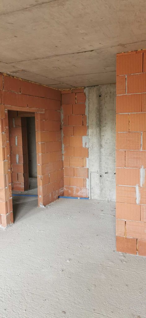 Продава се Двустаен апартамент в Пловдив, Гагарин - 72 кв.м за 945 €/кв.м - Снимка #2