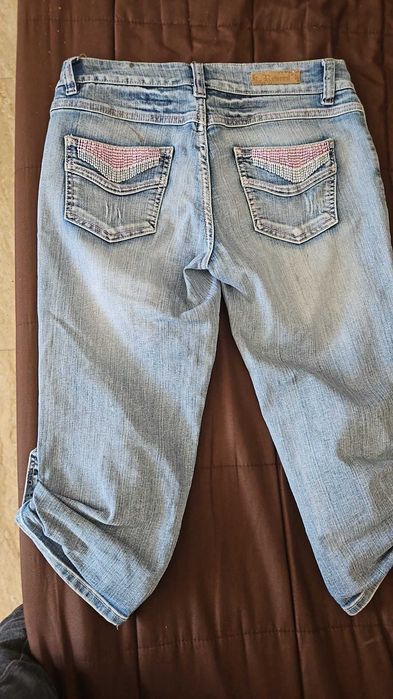 Blugi scurți/¾ damă, marca Reverse Jeans, mărimea L/40.