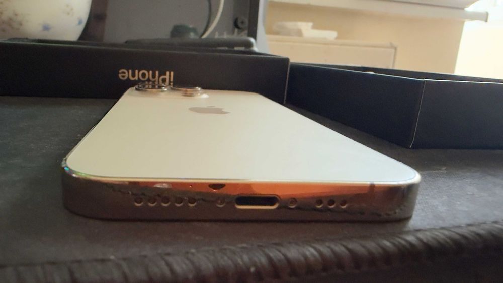 iPhone 13 pro  GOLD 128