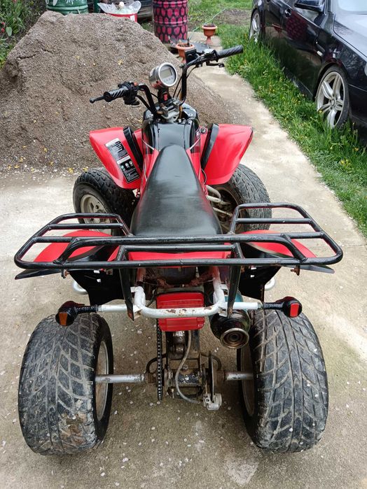 Vând ATV în stare bună