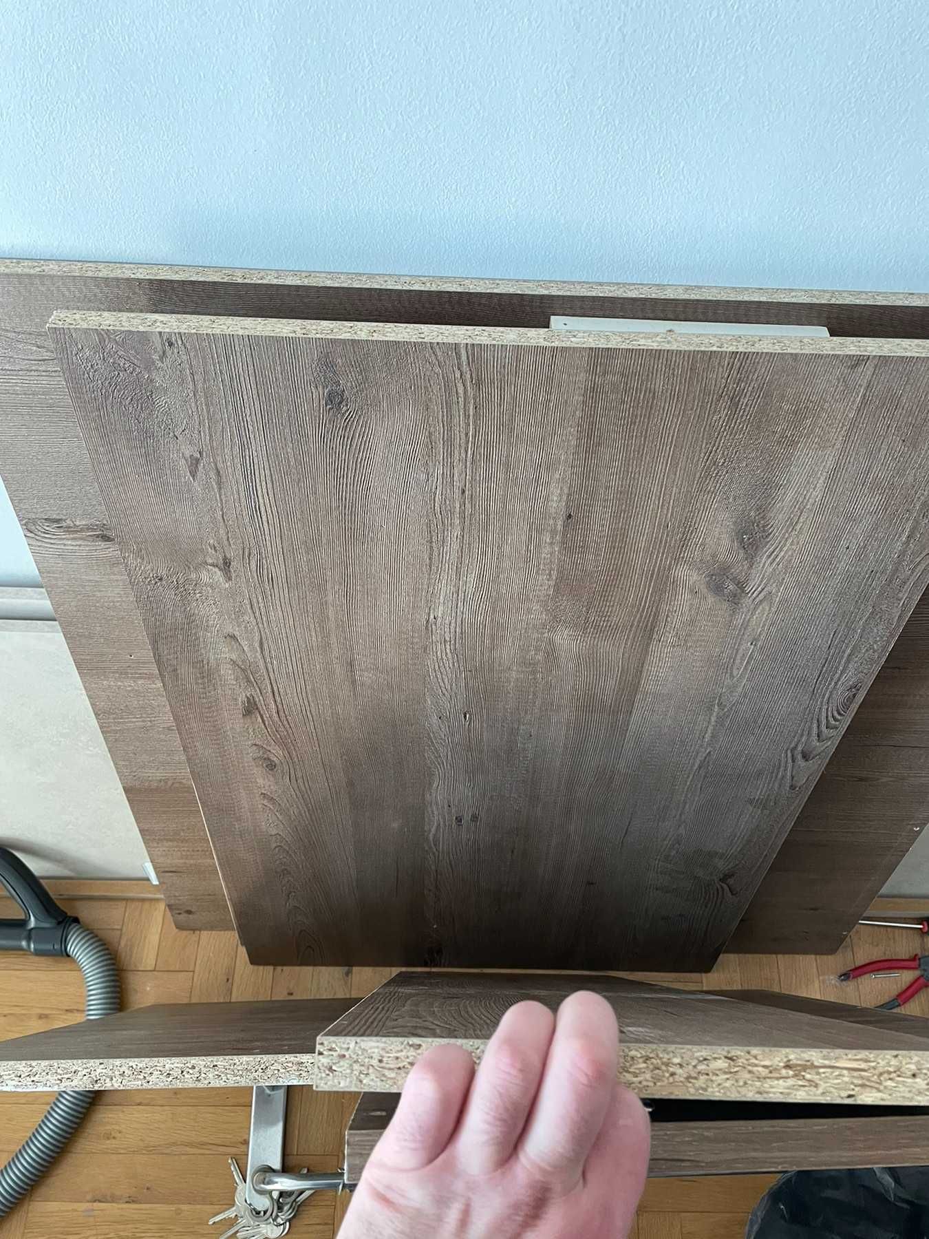 Чекмеджета + дървени плоскости и гардероб