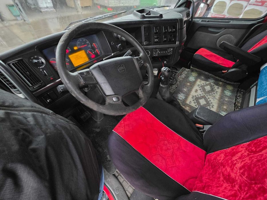 Vand cap tractor Volvo + semiremorca