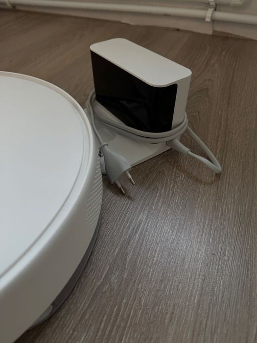 Продам моющий робот пылесос xiaomi mop