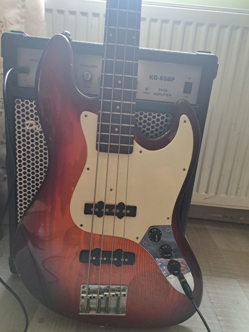 Chitara bass + amp vând/schimb