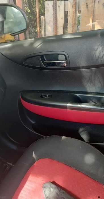 Hyundai i20 1.4i 98.к.с Само на части!!!