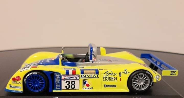 Reynard 2KQ #38 Deletraz/Fabre/Gene-24h du Mans 2001 1:43 Ixo/Altaya