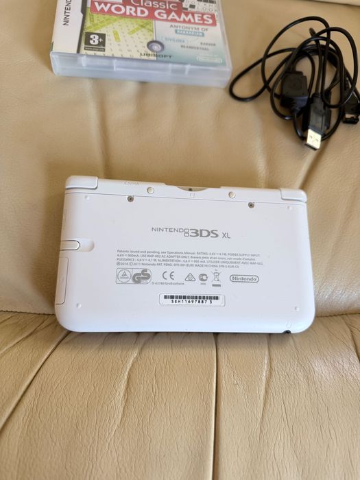 Nintendo 3DS XL бял