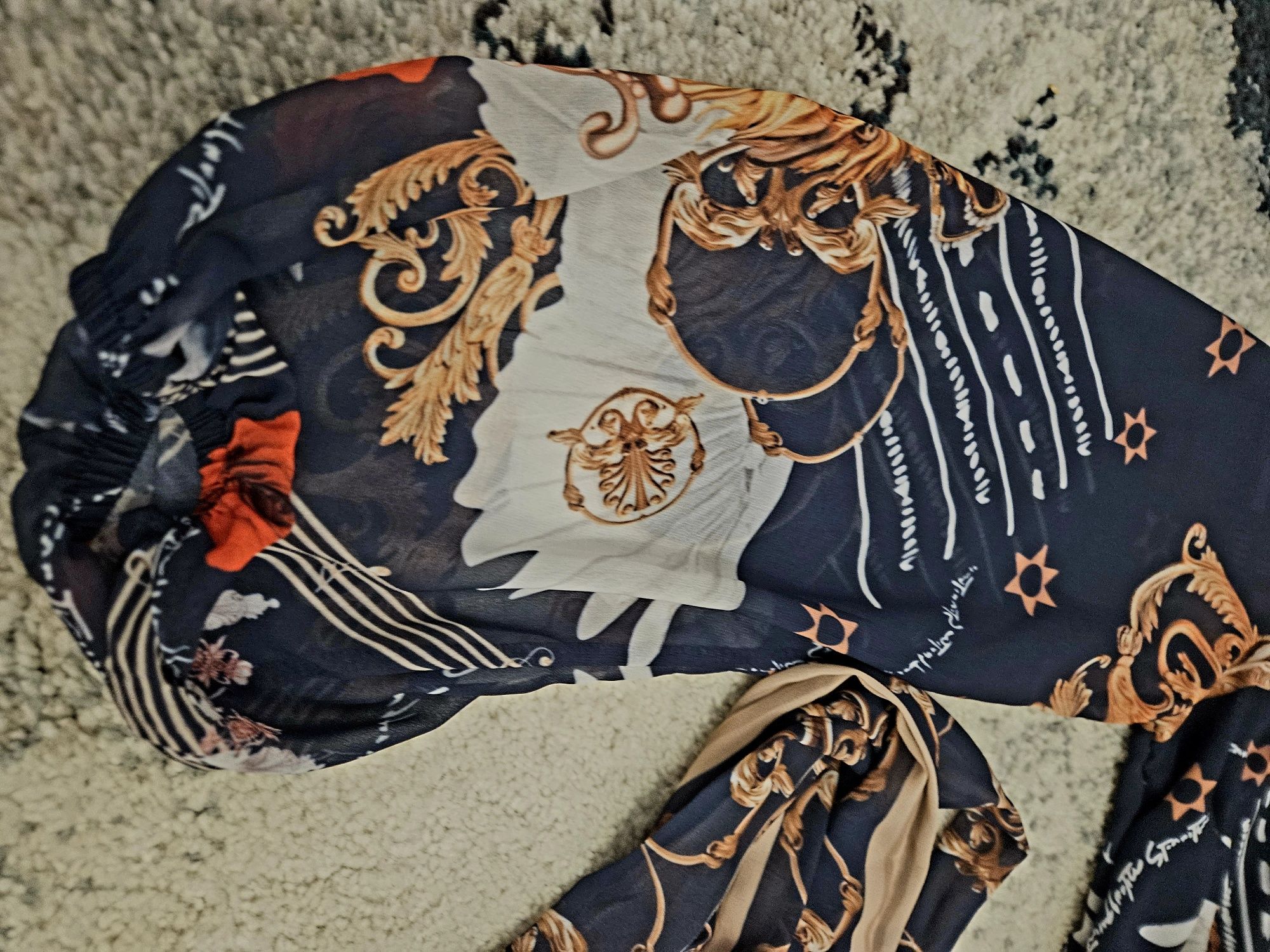 Rochie inflorata,model deosebit