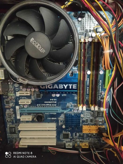Продам комплект ddr 2 вместе с кейсом