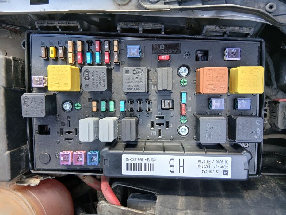 Electrician-Electronist auto/Diagnoză auto, rulote,bărci