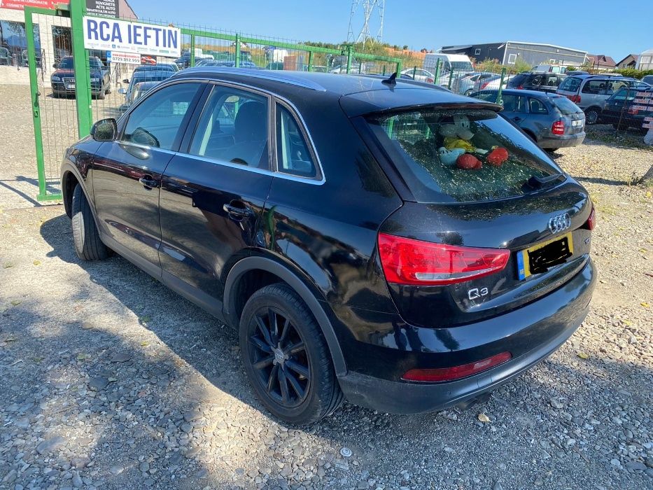 Dezmembrez Audi Q3 2,0 tdi 2013 CFFB