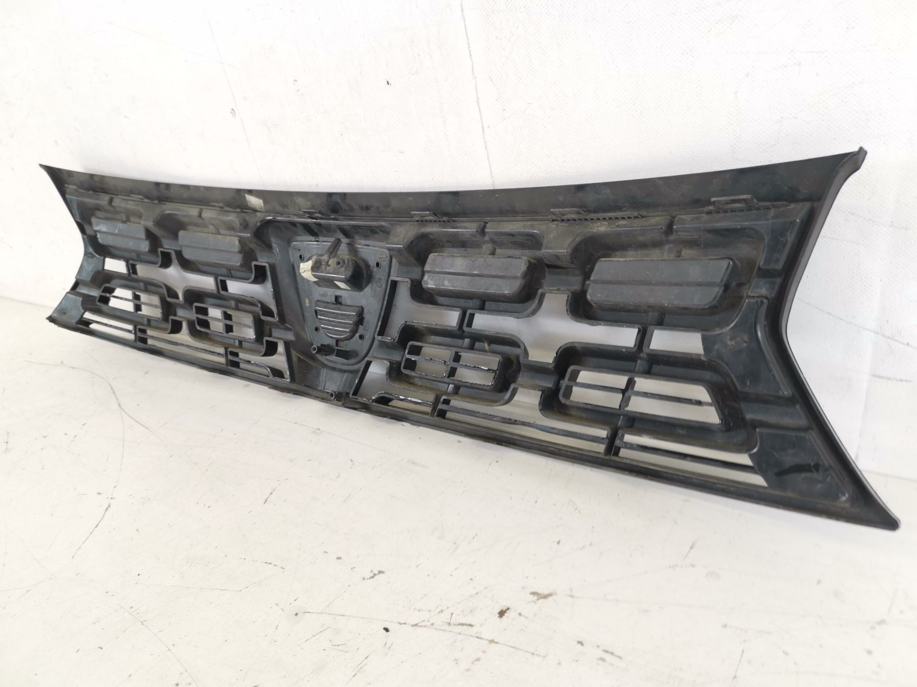 Grila Centrala Radiator Dacia  Duster 2 generation 2018 2019 2020 2021