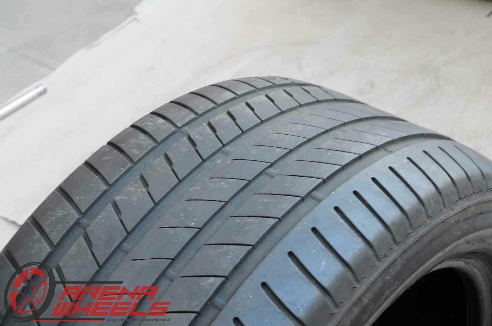 Anvelopa Vara 20 inch Bridgestone Alenza 001 Runflat 305/40 R20