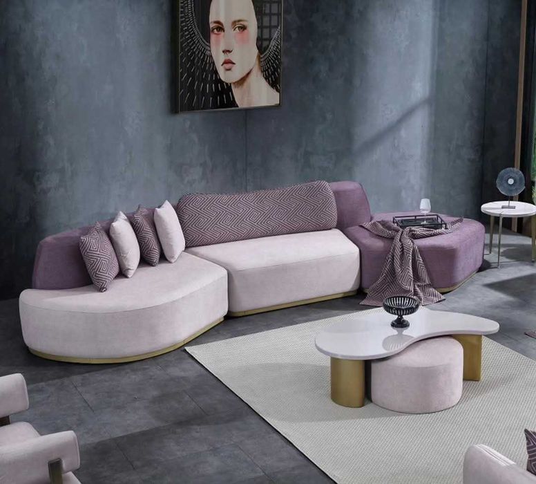 Afacere showroom mobila - la cheie