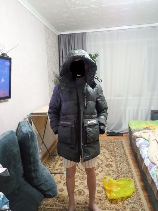 Продам пуховик размер 152