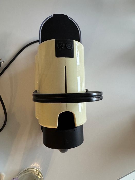 Aparat de cafea Nespresso