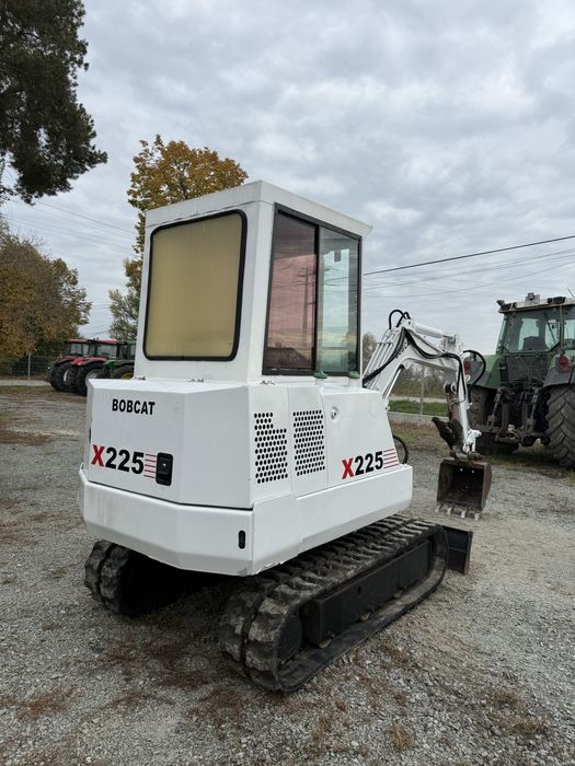 Miniexcavator BOBCAT X225