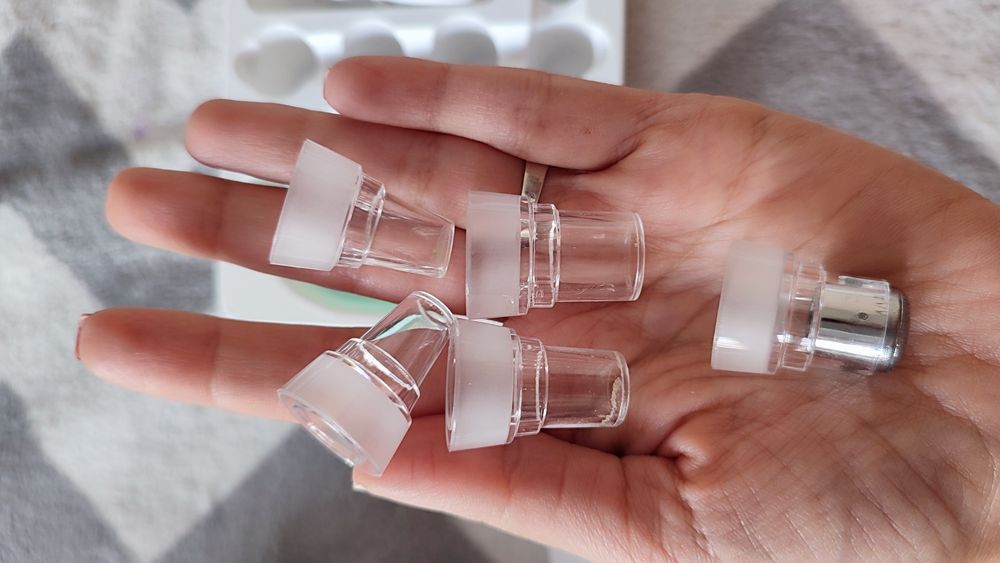 Уред за почистване на лице