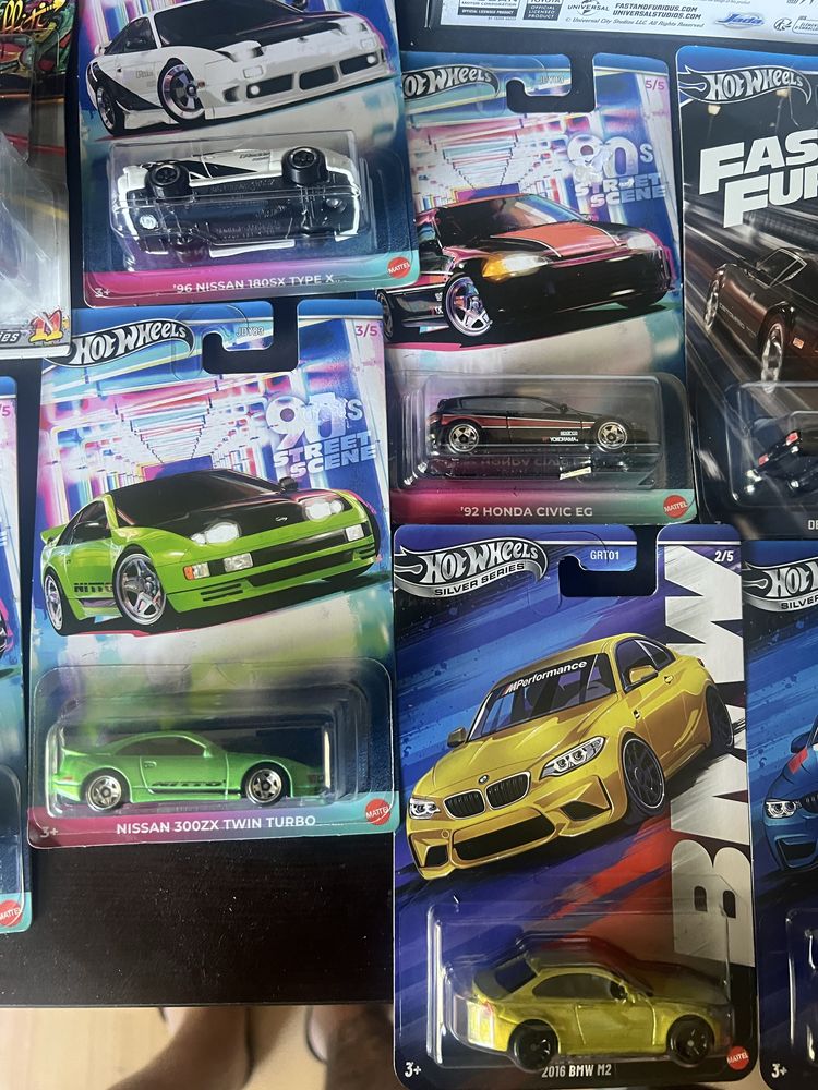 Метални колички hotwheels