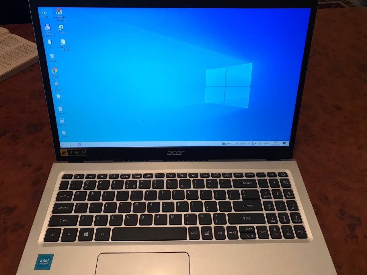 Acer aspire 3 Intel inside 4/1000 GB hdd