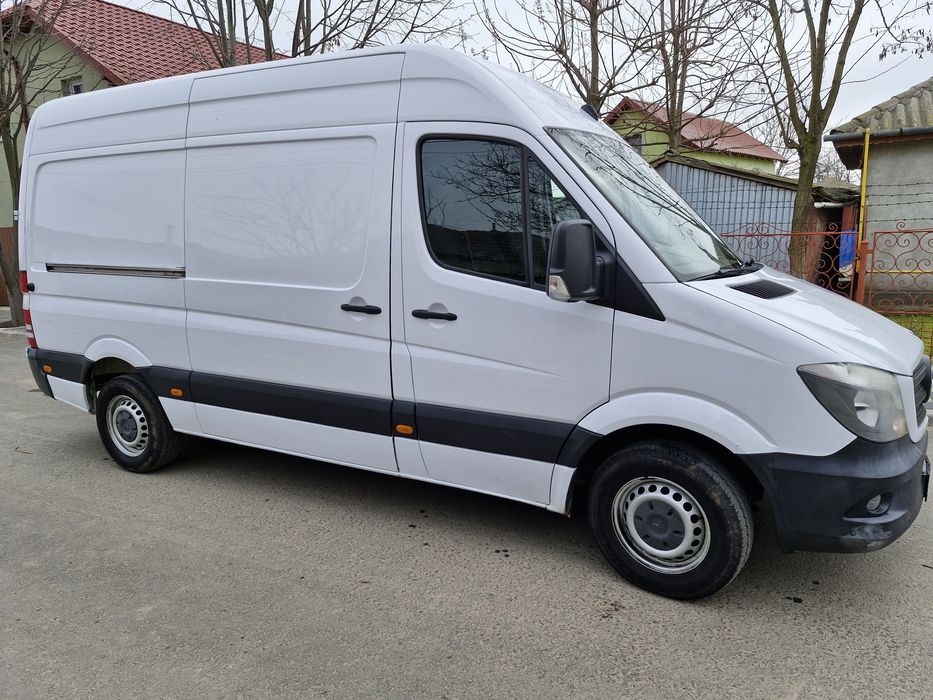 Vând Mercedes Sprinter