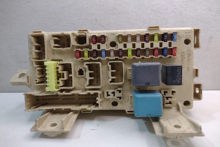 Panou  Sigurante 82641CA020F Toyota Avensis a 2-a generatie T25